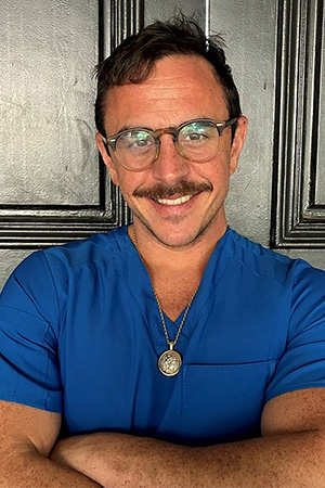 Headshot of Doctor D. Reed Dickinson